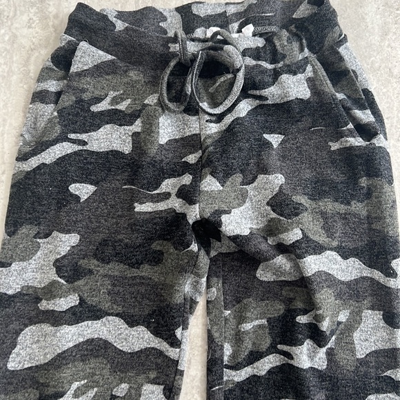 Camo grey joggers weekend edition brand - Picture 2 of 2